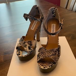 Snake Print high heels, like new.  Steve Madden